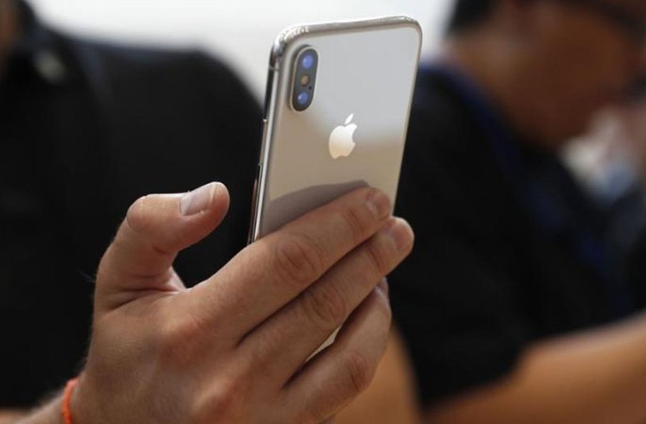 Investidores querem Apple diante de vendas mais fracas do iPhone