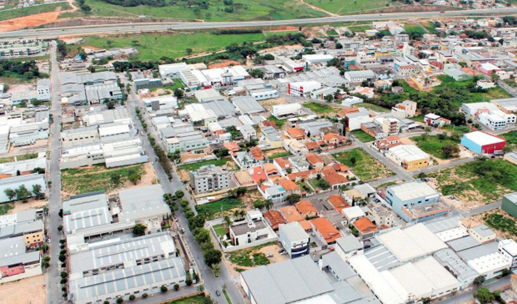 Polo calçadista é o maior gerador de emprego de MG