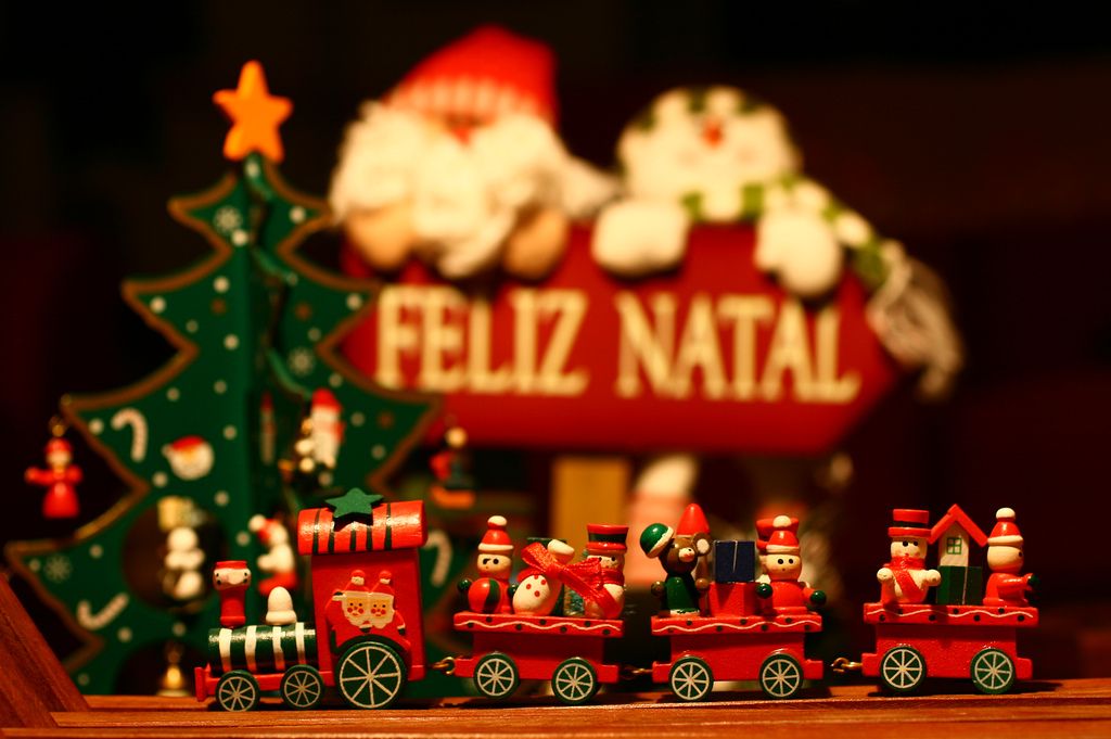 Compras de Natal: 61% das pessoas usam e-commerce para se autopresentear