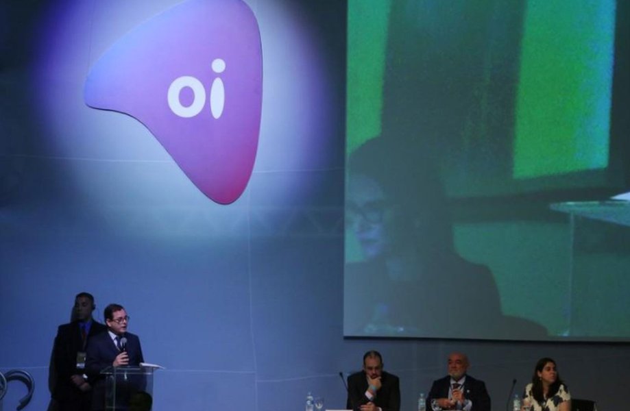 Oi vai convocar assembleia de acionistas nos próximos dias para deliberar sobre aumento de capital, diz fonte