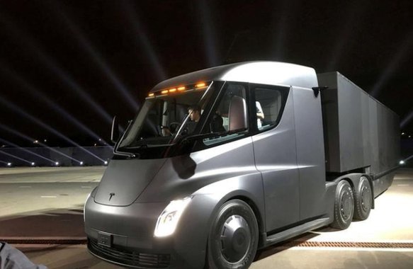 PepsiCo faz maior encomenda antecipada de caminhões da Tesla até o momento