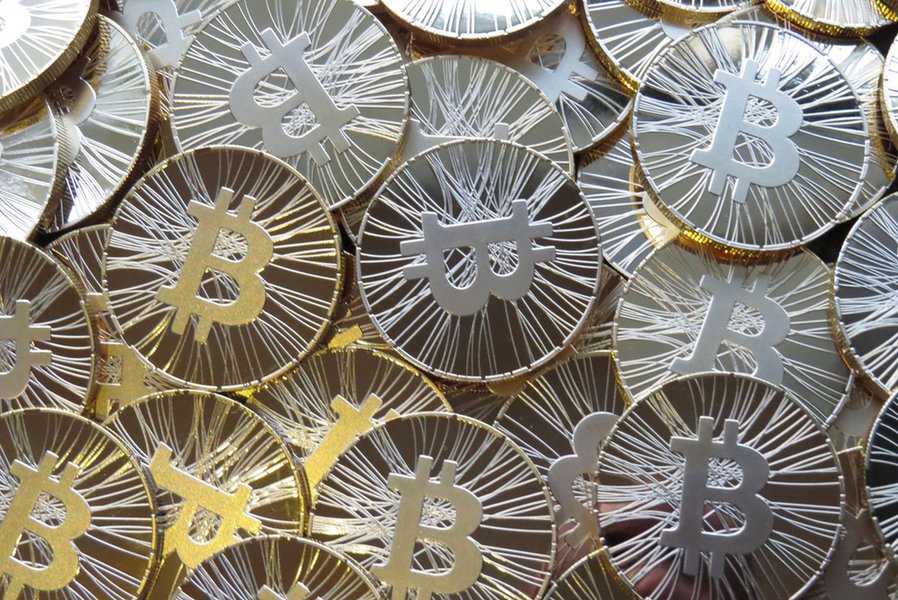 Banco suíço cria primeiro valuation de Bitcoin e moeda pode valer "apenas" US$ 6 mil
