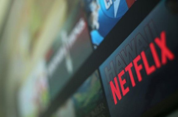Netflix é acusada de glamorizar tráfico sexual de adolescentes com série "Baby"