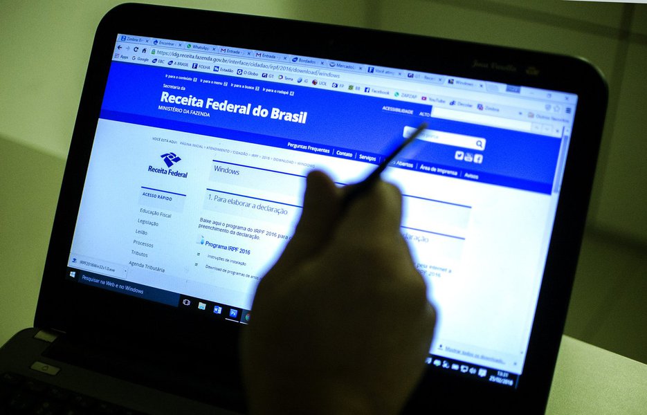 Receita abre consulta ao 3ª lote do IRPF