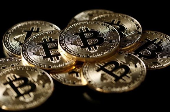 Especuladores aumentam posição de venda líquida do bitcoin na semana, diz CFTC