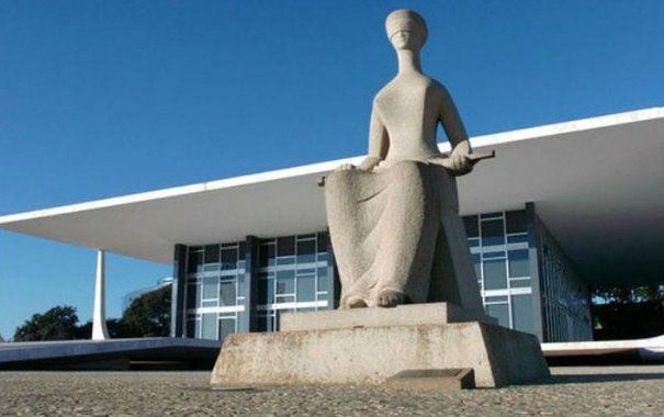 Quase metade dos juízes de SP que recebem auxílio-moradia tem casa própria