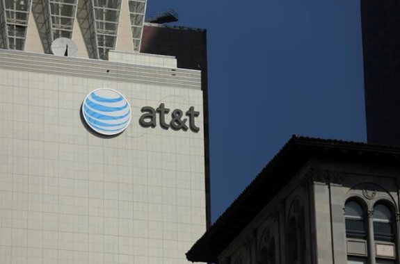 AT&T avalia IPO de participação na DirecTV Latin America