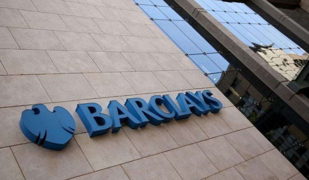 Barclays nos EUA deve aderir à proibição de compra de criptomoedas com cartões de crédito, diz blog