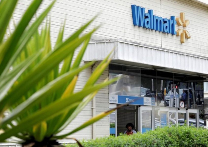 Walmart aposta em computação em nuvem para reduzir distância ante Amazon