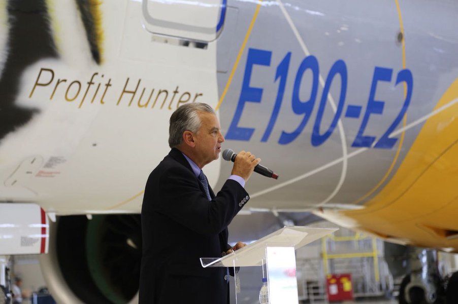 Embraer mantém discussões, mas parceria com a Boeing não é vital, diz presidente