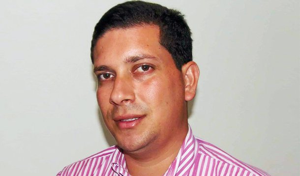 Ex-prefeito é preso por desvio na contratação de carros-pipa