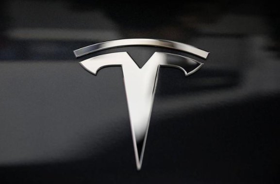 Consumer Reports recomenda Model 3 da Tesla após correção de frenagem