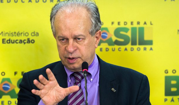Janine Ribeiro se retrata após declaração contra o 247