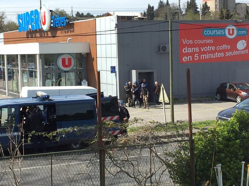 Tomada de reféns em supermercado na França deixa ao menos um morto