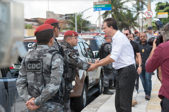 Governo entrega 100 novas viaturas para a Polícia Militar