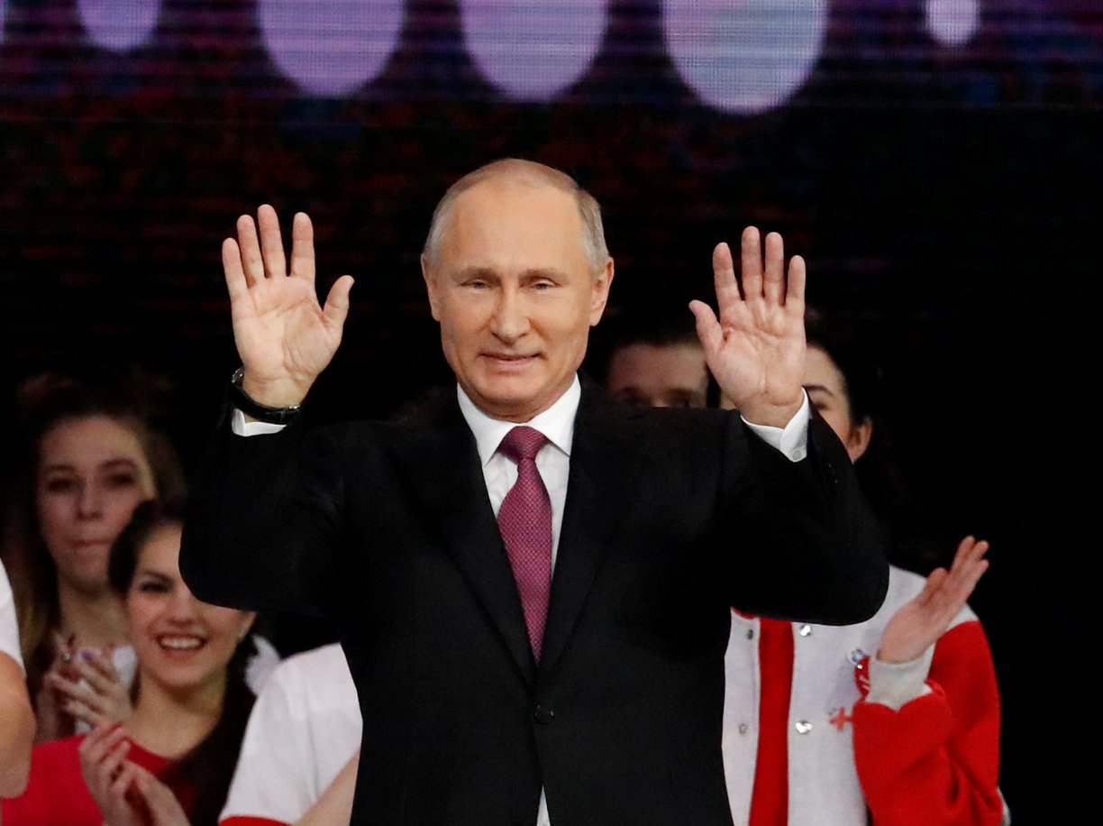 Putin vota nas eleições presidenciais