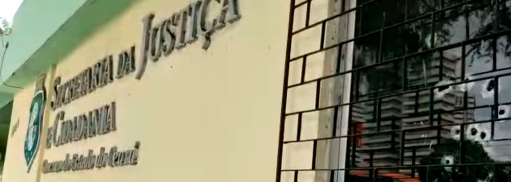 Ataques no Ceará podem estar associados a bloqueadores em presídios