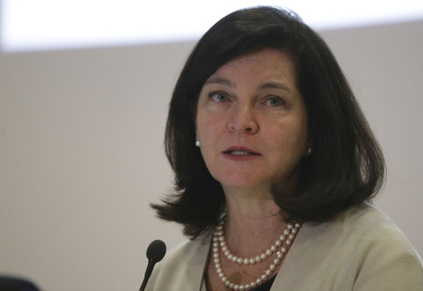 Raquel Dodge desafia Rosa Weber ao atropelar prazos