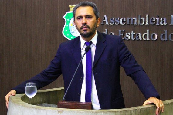 Elmano critica quebra de hierarquia e interferência política do judiciário
