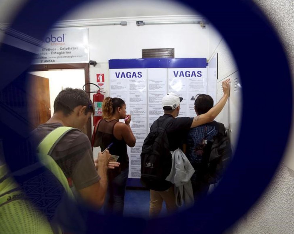 Indicador Antecedente de Emprego cai pela 4ª vez seguida, diz FGV