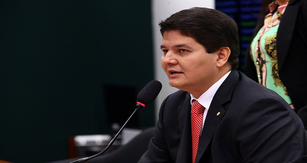 Crescimento de Eliton já fortalece demais candidaturas da base