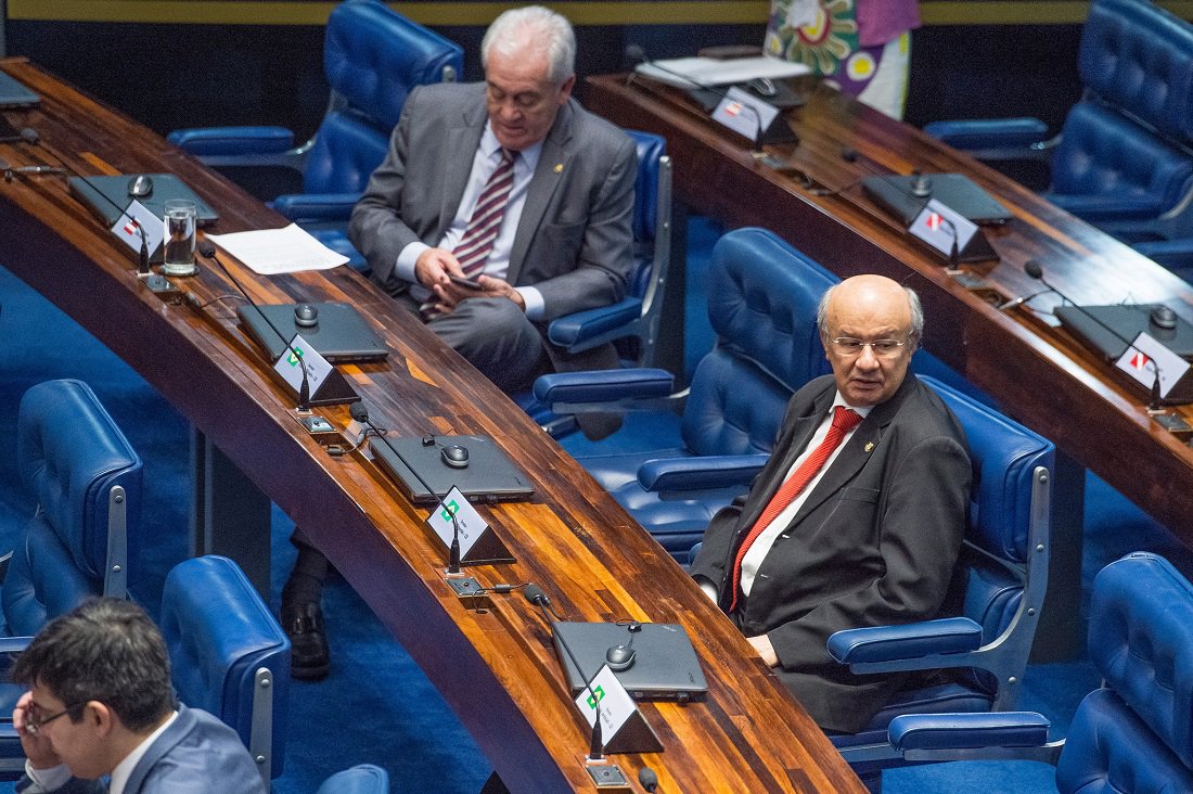 Senador José Pimentel representará oposição no recesso do Congresso