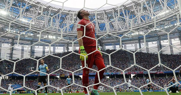 França supera Uruguai por 2 a 0 e espera vencedor de Brasil e Bélgica