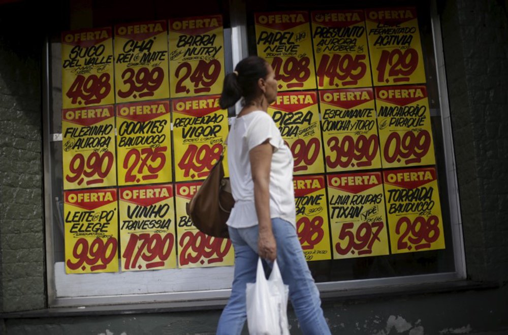 Inflação acumula alta de 4,39% em 12 meses, diz IBGE