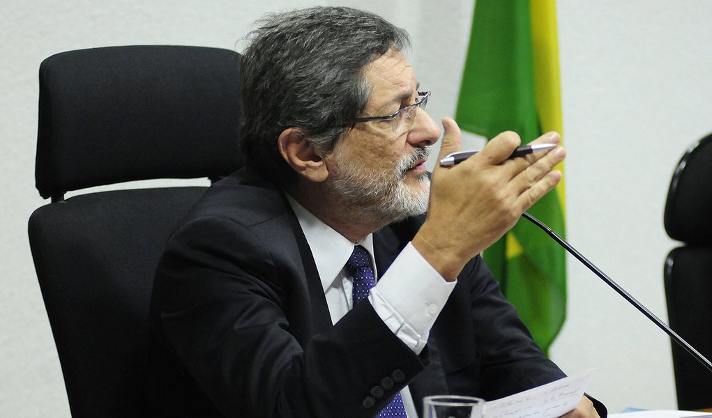Gabrielli desmonta argumentos pró-entreguismo