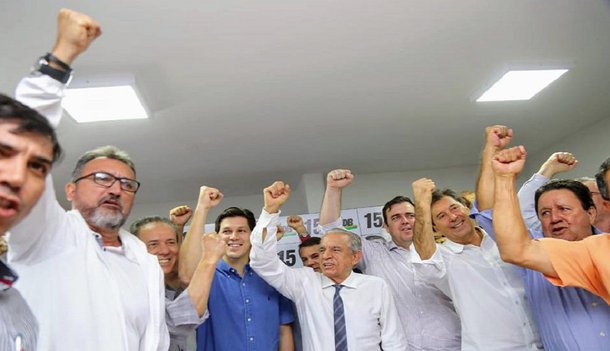 Iris esquece Caiado e mobiliza MDB para Daniel