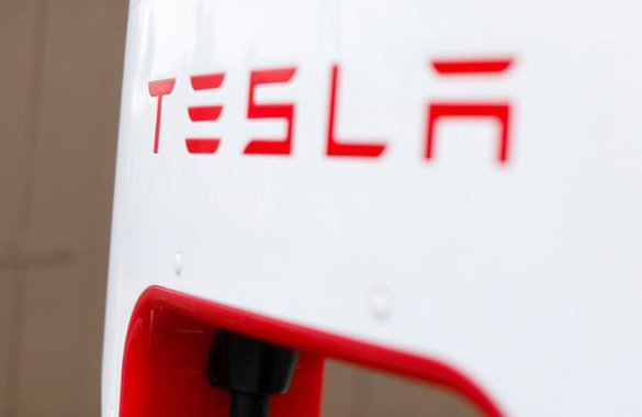 Custo de proteção para dívida da Tesla sobe com crescente temor de default
