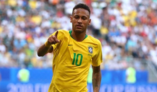Brasil vence México por 2 a 0 e vai às quartas de final