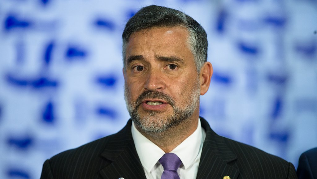 Pimenta: STF já faz mais política do que o Congresso