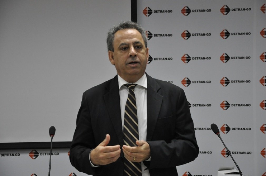 Caiado cria factoides para prejudicar Goiás, diz Manoel Xavier