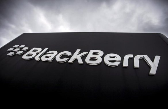 BlackBerry sinaliza desaceleração em vendas com migração para programas de assinatura