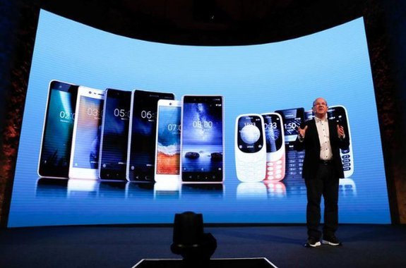 HMD, que vende celulares Nokia, busca crescimento na África