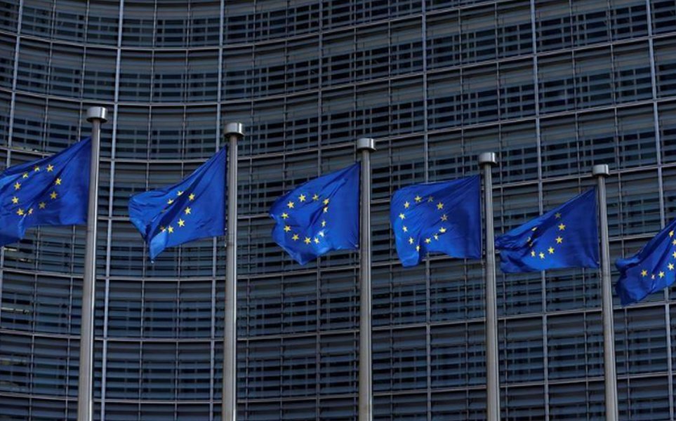 Líderes da UE querem progresso em tributação digital, diz documento preliminar