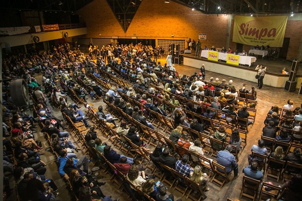 Servidores de Porto Alegre entram em greve a partir de segunda