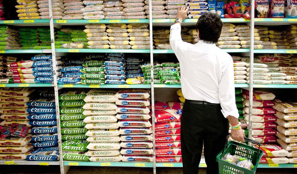 Em 12 meses, apenas em Natal (RN) houve redução (-0,40%)