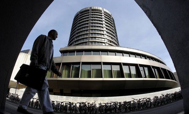 BIS quer regras mais duras para oferta de crédito por fintechs e fundos