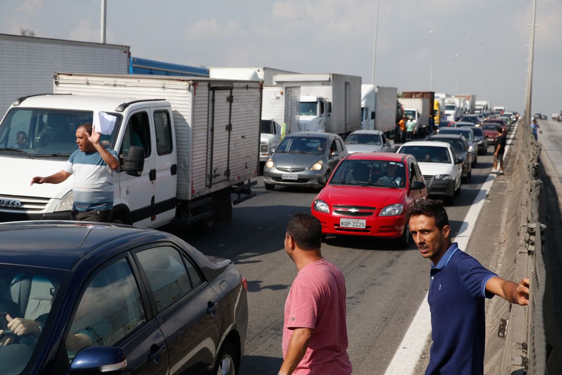 A colônia rodoviária - uma história de corrupções