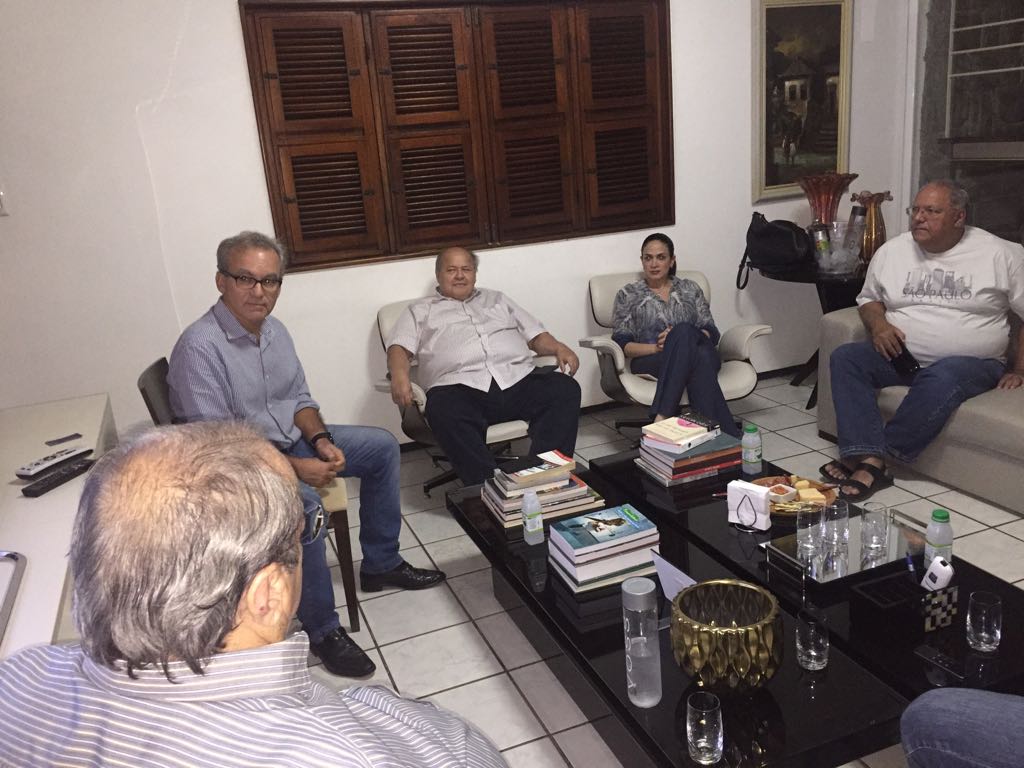 Teresina decreta situação de emergência por falta de combustível