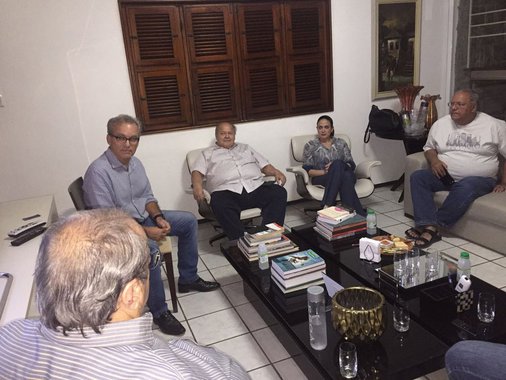 Teresina decreta situação de emergência por falta de combustível