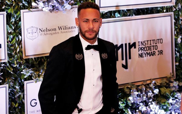 Pedido de desculpas de Neymar é parte de um contrato de R$ 25 milhões