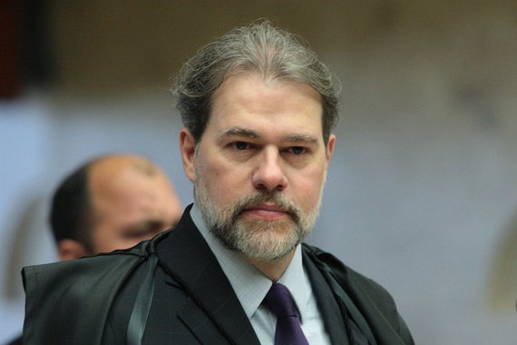 Crise justifica parcelamento de salários em Minas, diz Toffoli