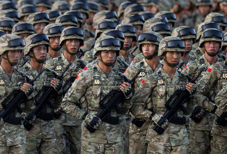 China comemora aniversário do Exército defendendo novas relações internacionais