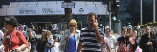 População brasileira deve chegar a 233,2 milhões em 2047, diz IBGE