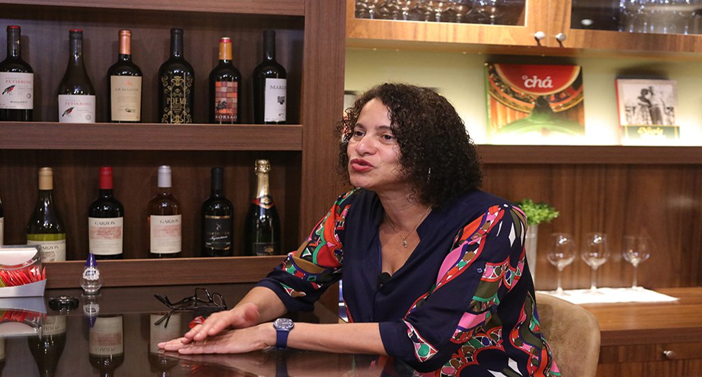 Luciana Santos não descarta possibilidade de ser vice de Câmara 