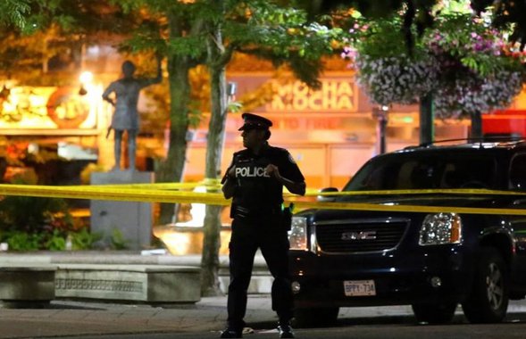 Homem armado deixa 14 feridos e um morto em Toronto, diz polícia