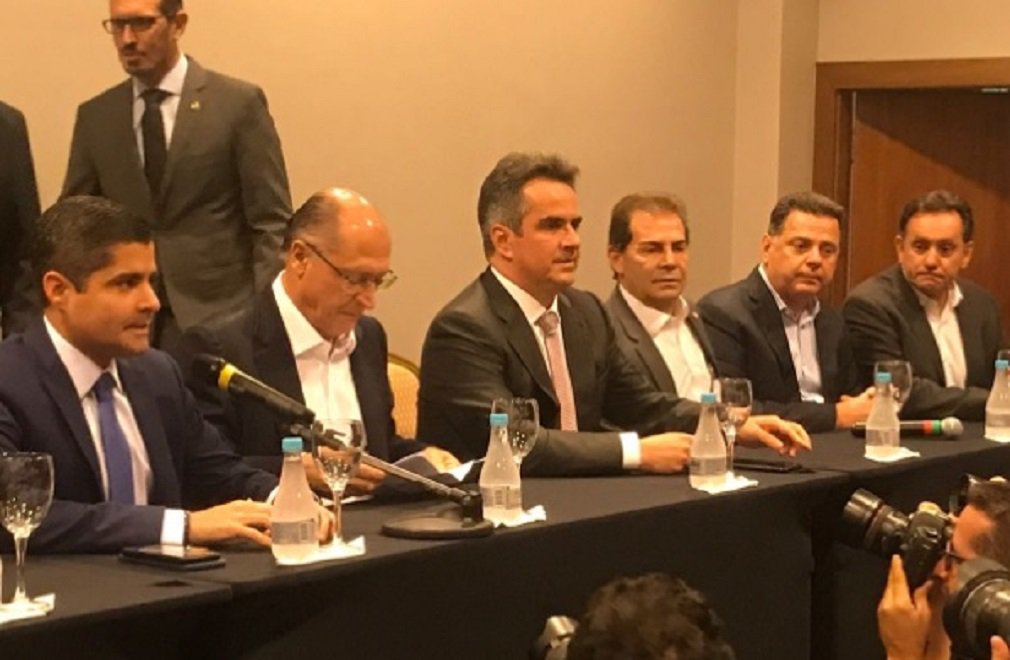 Marconi participa de evento que oficializa apoio do Centrão a Alckmin